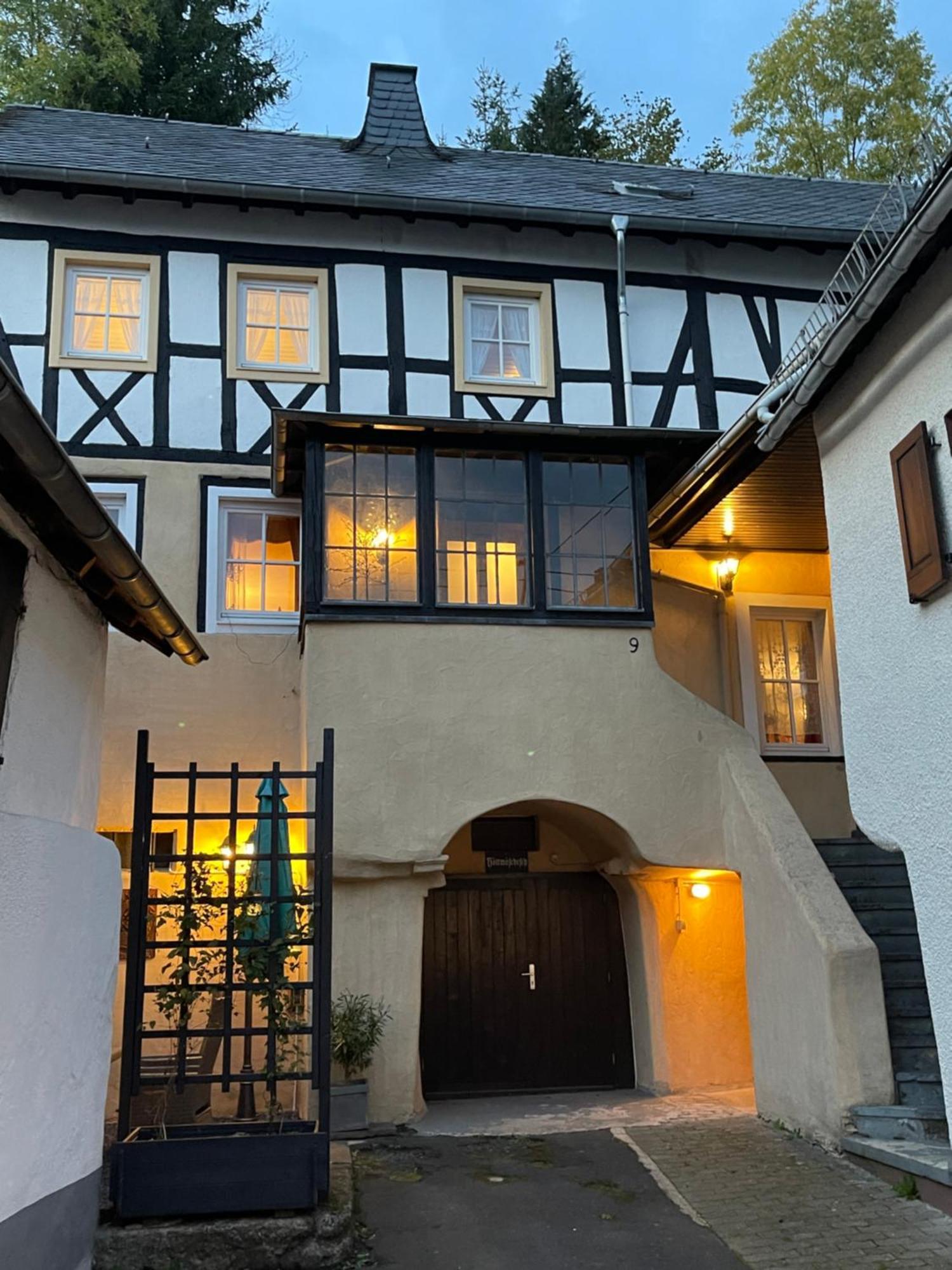 Ritterstube - Eifelstuben Mit Charme, Naehe See Und Burg, Aussergewoehnlich, Vulkaneifel Ulmen Exterior foto
